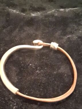 Minimalist Two-Tone Hook Bracelet in Gold and Brown Cord